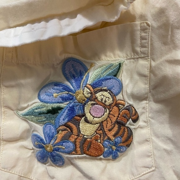 Vintage Disney Store Hawaiian Tigger Nightgown - Picture 2 of 9